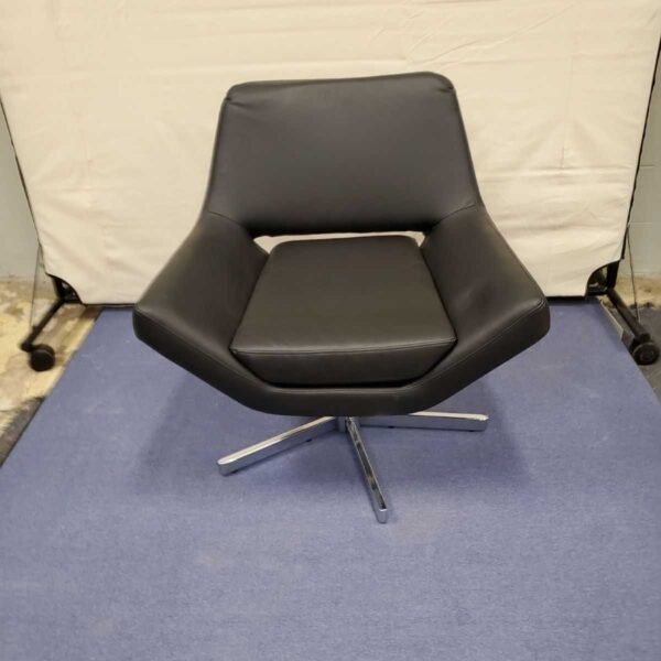 Black lounge Chair