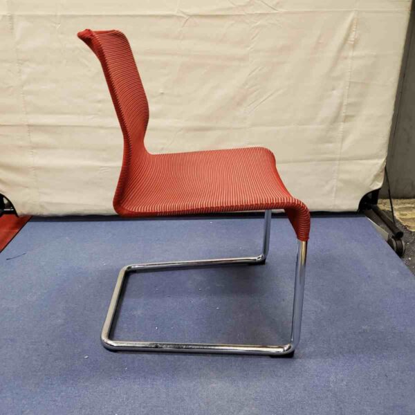 cantilever guest chair